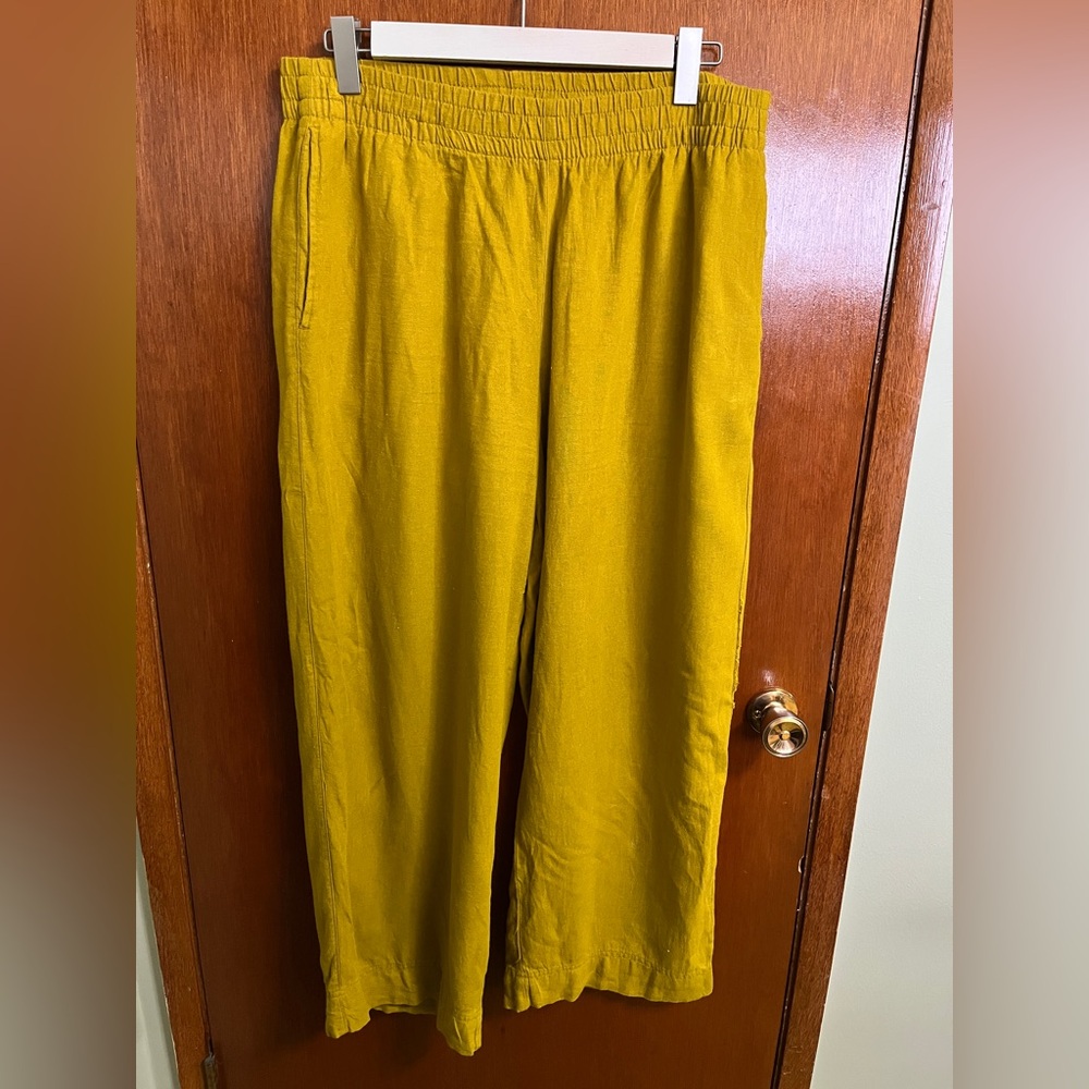 Old Navy Linen Wide-Leg Pants. LG